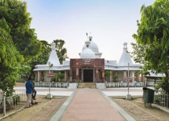 पुनौरा धाम मंदिर