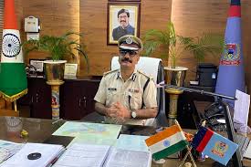 DGP अनुराग गुप्ता ने कानून व्यवस्था को लेकर की बैठक, अधिकारियों को दिए दिशा निर्देश