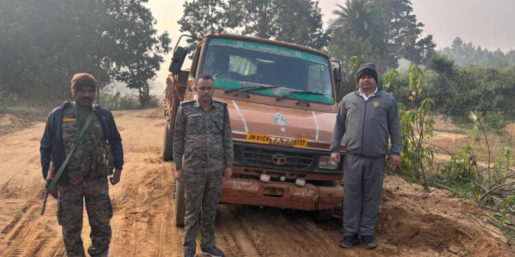 अवैध बालू व चिप्स लदी 15 गाड़ीयां जब्त, अवैध बालू उठाव को रोकने के लिए जिला प्रशासन कृतसंकल्प है: उपायुक्त