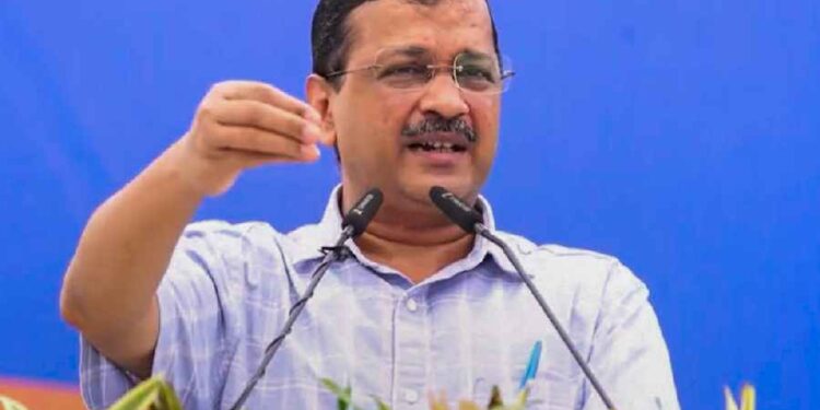 अरविंद केजरीवाल के खिलाफ पटना सिविल कोर्ट में मामला दर्ज, यूपी-बिहार के वोटर्स पर टिप्पणी का आरोप