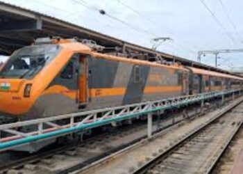 Amit Shah and Nitish Kumar flagging off Amrit Bharat Express Sitamarhi to Delhi Amrit Bharat Express route map New Amrit Bharat Express train at Delhi station