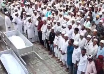 “मुजफ्फरपुर में एक साथ पांच अर्थियां” “तालाब में डूबने से पांच किशोरों की मौत” “गांव में मातम का माहौल मुजफ्फरपुर” “सीएम नीतीश कुमार ने जताई संवेदना” “मुजफ्फरपुर बच्चों का अंतिम संस्कार”