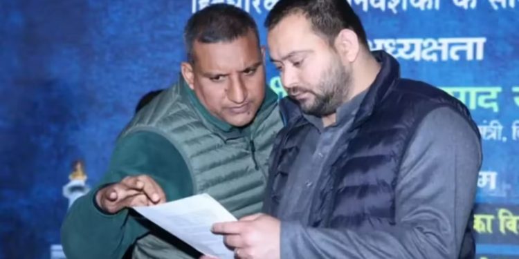 Sanjay Jaiswal press conference Bihar politics, Tejashwi Yadav Bahari vs Bihari debate, Bhikhubhai Dalsania voter list case, Bihar election controversy photo