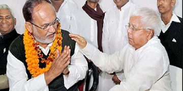 Abdul Bari Siddiqui Controversy: लालू के करीबी ने खड़ा कर दिया नया बखेड़ा.. बोले- हिंदुओं को उन्मादी बना रहा एक संगठन