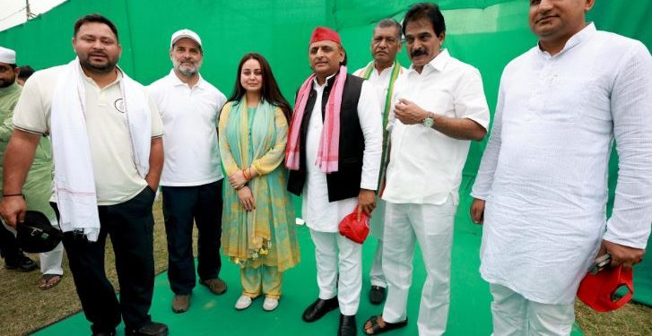 सारण में राहुल-तेजस्वी के साथ ‘वोटर अधिकार यात्रा’ में शामिल हुए अखिलेश यादव.. बीजेपी पर साधा निशाना