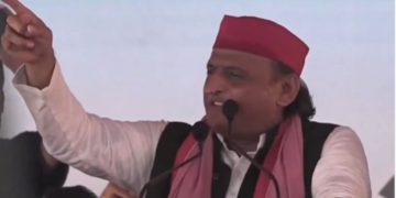 Voter Adhikar Yatra: आरा में अखिलेश यादव ने तेजस्वी की जमकर तारीफ की.. BJP-EC पर साधा निशाना