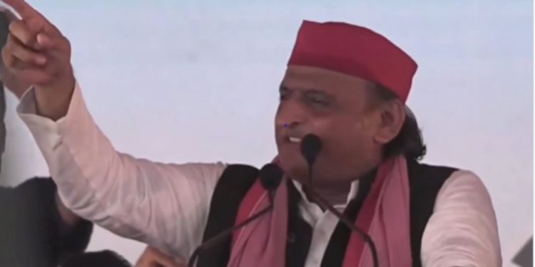 Voter Adhikar Yatra: आरा में अखिलेश यादव ने तेजस्वी की जमकर तारीफ की.. BJP-EC पर साधा निशाना