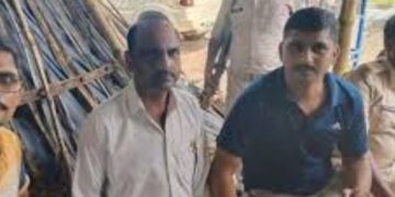 Arrah News: भोजपुर में निगरानी के हत्थे चढ़ा BEO.. एक लाख घूस लेते विजिलेंस ने रंगेहाथ दबोचा