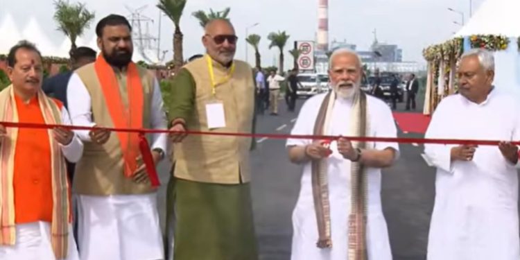 बेगूसराय में पीएम मोदी ने औंटा-सिमरिया पुल का किया उद्घाटन.. सीएम नीतीश भी साथ