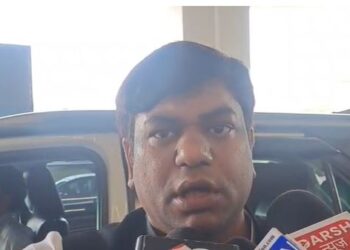 पटना पहुंचे मुकेश सहनी.. बोले- वोट की चोरी हो रही है, लोगों को जागरूक करना होगा