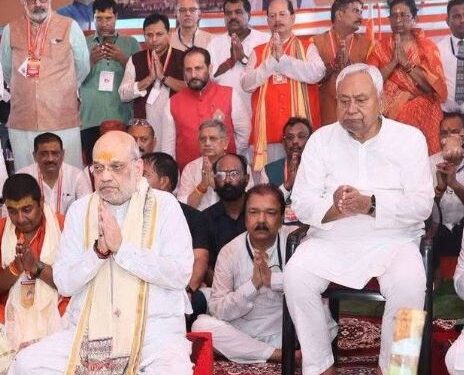 न तिलक न माला.. चुनाव से पहले सेक्युलर इमेज बचाते दिखे सीएम नीतीश कुमार !