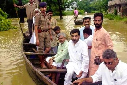 Bihar Politics: संजय झा ने 2005 में नीतीश कुमार के ‘न्याय यात्रा’ की तस्वीर शेयर की.. लालू राज पर बड़ा हमला
