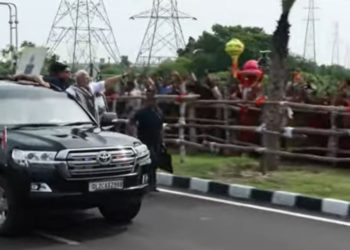 Bihar Politics: नीतीश कुमार को छोड़कर अकेले रोड शो करने लगे पीएम मोदी..