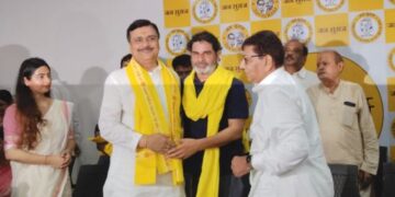 Bihar Politics: बीजेपी छोड़ जनसुराज में शामिल हुए सुधीर शर्मा.. प्रशांत किशोर ने दिलाई सदस्यता