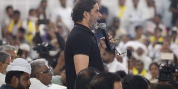 Bihar Politics: पटना में 3000 मुस्लिमों के बीच PK ने INDIA गठबंधन को दी चुनौती..