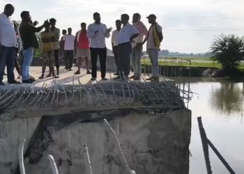 Saharsa News: 5 करोड़ की लागत से बना पुल 15 दिन में ध्वस्त.. मंत्री ने दिए जांच के आदेश