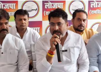 सांसद अरुण भारती मांगते हैं पैसा..? LJPR के प्रदेश अध्यक्ष राजू तिवारी ने सब बता दिया