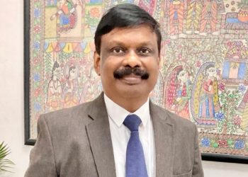 बिहार में बड़ा प्रशासनिक फेरबदल.. डॉ. एस. सिद्धार्थ बने नए विकास आयुक्त, कई वरिष्ठ IAS अफसरों को नई जिम्मेदारी