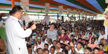 बिहार में अच्छी सड़कें हैं, कानून का राज है, तभी विपक्ष के नेता बिना डर के आराम से घूम रहे हैं: संजय कुमार झा