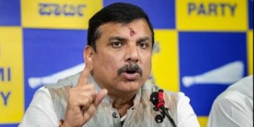 चुनाव आयोग ने वोट चोरी की है.. AAP सांसद संजय सिंह और राजद ने ECI पर साधा निशाना