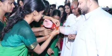 रक्षाबंधन पर तेजस्वी यादव की बिहार की बहनों को चिट्ठी.. महिलाओं के लिए वादों का पिटारा