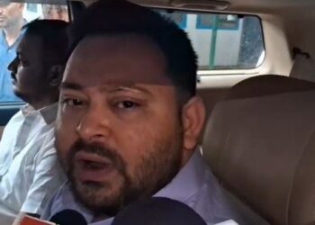 Bihar SIR में गड़बड़ी तो हुई है.. तेजस्वी यादव ने कहा- जवाब क्यों नहीं दे रहा चुनाव आयोग