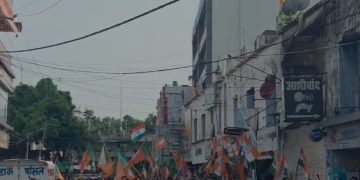 मुजफ्फरपुर में बीजेपी और कांग्रेस कार्यकर्त्ता में झड़प, कांग्रेस कार्यालय के बाहर हंगामा