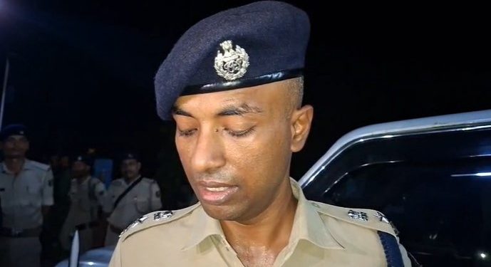 Rohtas News चंदवा गांव में गोलीकांड, पुलिस ने दो अपराधियों को दबोचा, एक फरार