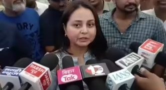 Bihar News लालू  प्रसाद यादव की बेटी रोहिणी आचार्य का बड़ा बयान, बिहार की राजनीति में हलचल