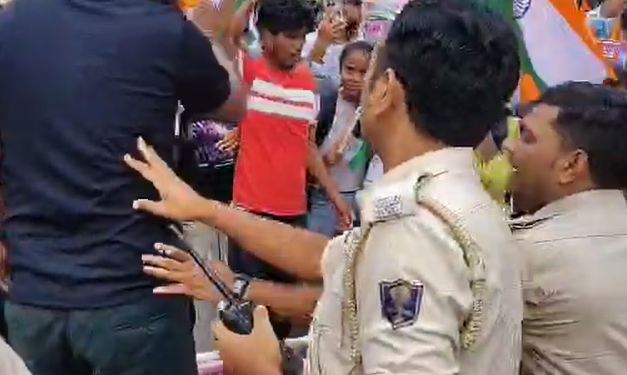 दरोगा और पुलिस भर्ती को लेकर पटना में छात्रों का हल्लाबोल, सरकार पर गंभीर आरोप