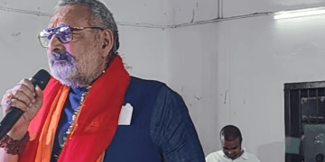 गिरिराज सिंह ने तेजस्वी पर साधा निशाना, कहा तेजस्वी नहीं बनेंगे सीएम