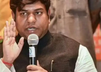 मुकेश सहनी का बयान,  जीवेश मिश्रा ने यूट्यूबर की पिटाई कर लोकतंत्र पर हमला किया