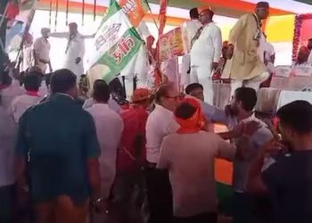 Daraunda NDA conference clash, Siwan politics Vyas Singh Ajay Singh, NDA workers fight in Bihar, BJP JDU clash Daraunda