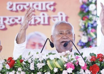 Nitish Kumar Gopalganj Visit News, Sabeya Airport Inspection Bihar, CM Nitish Kumar inaugurates schemes, Gopalganj Development Projects Bihar, नीतीश कुमार गोपालगंज दौरा तस्वीर