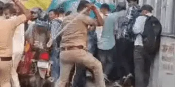 Bihar TRE-4 protest candidates lathicharge in Patna