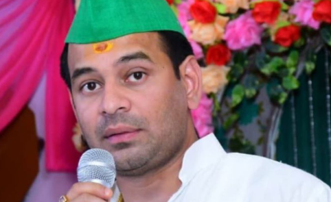 तेज प्रताप ने तेजस्वी से किया सवाल, राजद के पोस्टर से लालू राबड़ी की फोटो क्यों हुआ गायब