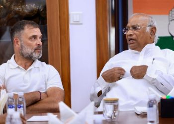 Bihar Election 2025 Congress Meeting, महागठबंधन सीट बंटवारा चर्चा, Rahul Gandhi Bihar strategy, Bihar Congress leaders meeting, तेजस्वी यादव महागठबंधन बैठक