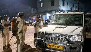 Bihar News जमुई में शराब की जाँच करने पहुंची पुलिस टीम पर ग्रामीणों  का हमला, कई जवान घायल