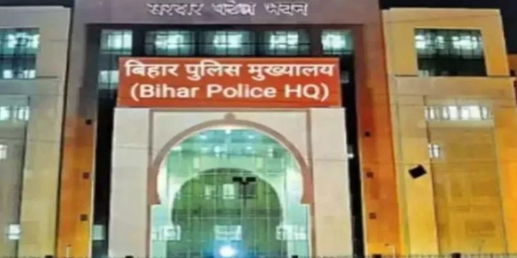 बिहार पुलिस की बड़ी कार्रवाई 2025 2.28 लाख अपराधी गिरफ्तार बिहार हार्डकोर अपराधियों की गिरफ्तारी बिहार पुलिस नक्सली गिरफ्तार बिहार 2025 अवैध हथियार बरामदगी बिहार पुलिस
