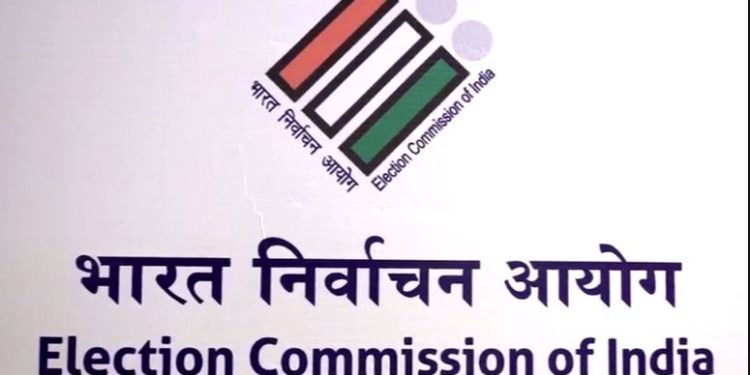 Aadhaar card voter ID proof news, सुप्रीम कोर्ट आदेश आधार कार्ड चुनाव आयोग, Bihar SIR Aadhaar update, Election Commission Aadhaar decision
