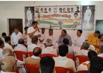 प्रियंका गांधी रैली, मोतिहारी गांधी मैदान, महागठबंधन बिहार, बिहार चुनाव 2025, प्रियंका गांधी वाड्रा, महागठबंधन की बैठक