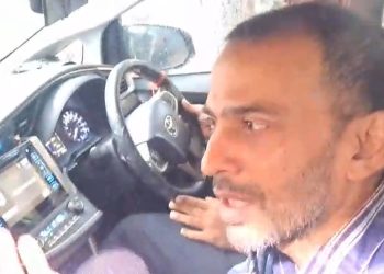 "महागठबंधन बैठक के बाद मीडिया से बात करते शकील अहमद खान" "पटना में महागठबंधन की मीटिंग स्थल की तस्वीर" "बिहार चुनाव को लेकर रणनीति बनाते विपक्षी नेता" "सीट बंटवारे पर महागठबंधन नेताओं के बीच चर्चा"