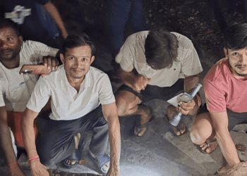 Bihar News मोतिहारी में 15 फिट लंबा अजगर, इलाकों में दहशत