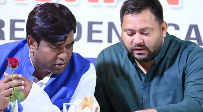 "मुकेश सहनी बिहार महागठबंधन सीट बंटवारा", "Tejashwi Yadav Bihar election 2025", "VIP Party Bihar politics news"