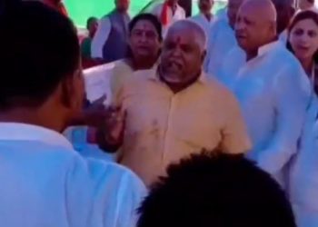 मुजफ्फरपुर NDA हाथापाई, गायघाट विधानसभा सीट विवाद, JDU उम्मीदवार झगड़ा, बिहार चुनाव 2025 एनडीए संघर्ष, कोमल सिंह और प्रभात किरण