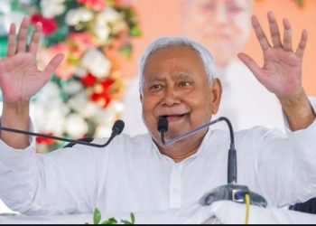 नीतीश कुमार आंगनबाड़ी सेविका घोषणा Bihar Anganwadi sevika sahayika salary hike news बिहार राजनीति में नीतीश कुमार का बड़ा ऐलान महिला वोट बैंक साधने की रणनीति बिहार