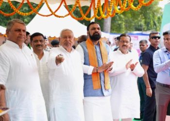 Nitish Kumar Valmikinagar Visit, Valmikinagar 1001 Crore Schemes, लव कुश पार्क उद्घाटन, Madhubani College Bihar Announcement, Don Nahar Road Project