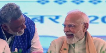 मोदी पप्पू यादव पूर्णिया मंच पीएम मोदी बिहार दौरा 2025 पप्पू यादव मांगें सीमांचल पैकेज पूर्णिया एयरपोर्ट उद्घाटन और राजनीतिक चर्चा बिहार चुनावी समीकरण मोदी पप्पू मुलाकात