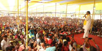 प्रशांत किशोर पूर्णिया जनसभा PK Jan Suraj Rally Bihar नीतीश कुमार पर प्रशांत किशोर का हमला Congress तारिक अनवर बाढ़ निरीक्षण विवाद सुप्रीम कोर्ट आधार कार्ड बिहार फैसला