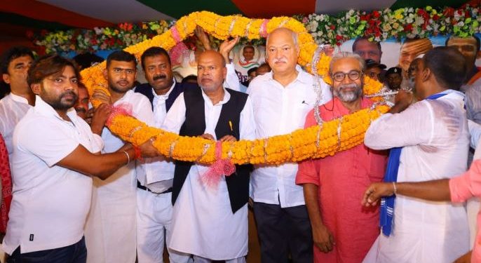 बेगूसराय सियासी बदलाव 2025, JDU leader joins Congress Begusarai, Rajesh Kumar Congress Bihar, Begusarai election rally, Bihar politics news